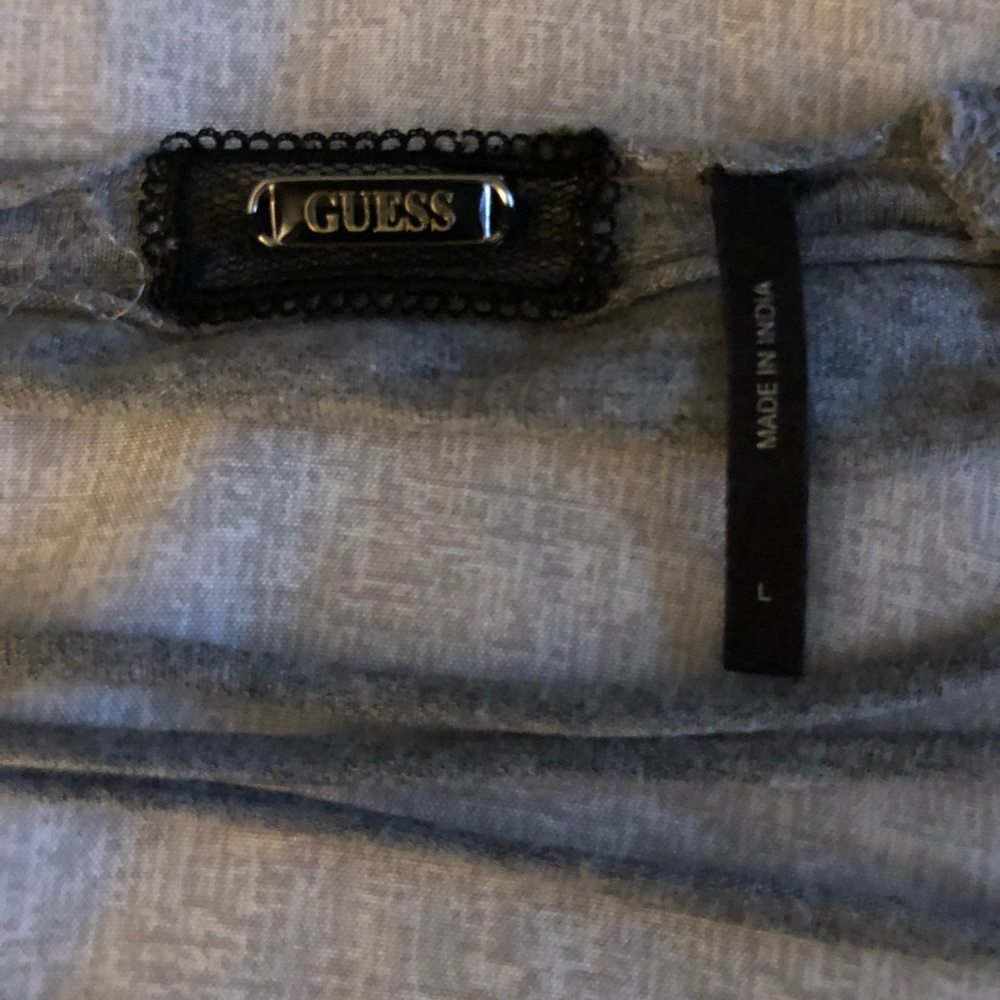 Guess Blouse - Picture 3 of 7